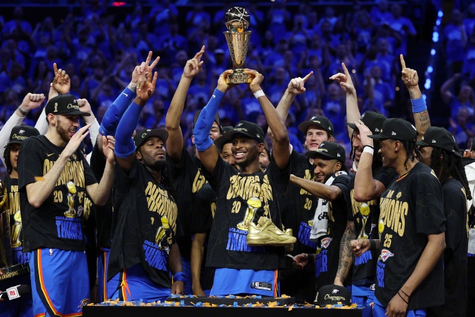 雷霆夺冠:荣耀之巅,梦想成真 雷霆夺冠:荣耀之巅,梦想成真